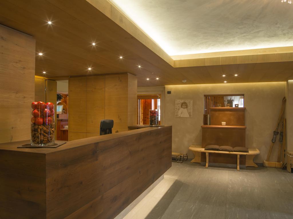 Spol - Adults Only 4*
